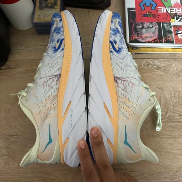 Hoka One One M Clifton 8 1119393 TGT Size 13D Running Sneakers - Picture 3 of 5